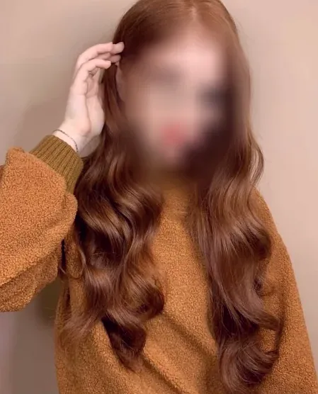 Lara, 24 años