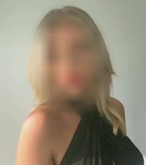 Mercedes, 32 años